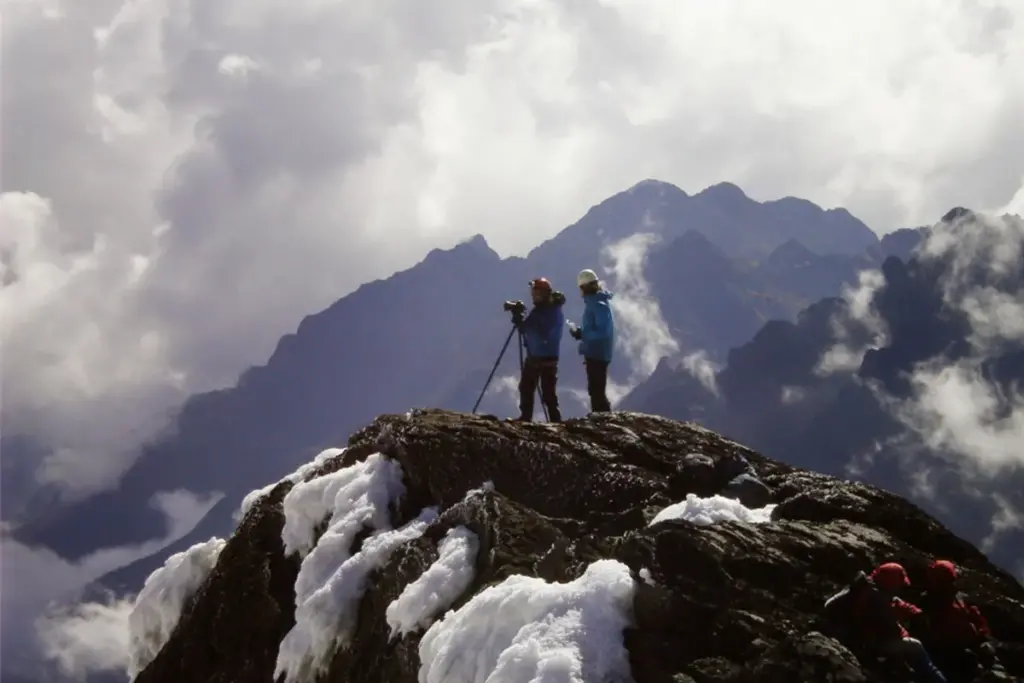 4 Days Mountain Rwenzori Hiking safari.